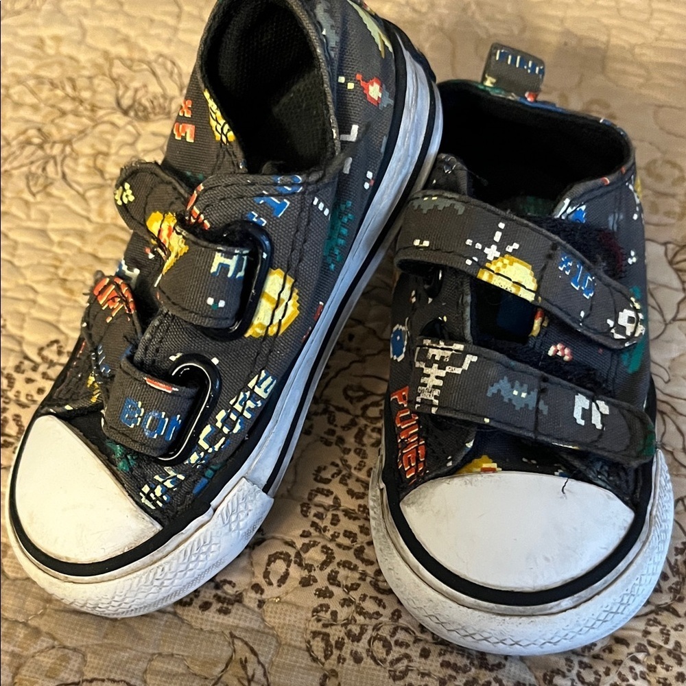 Converse All Star Low Sneakers Video Game Print Baby Toddler Size 5
